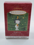 Beaglescout, Spotlight on Snoopy, Hallmark Keepsake Ornament Collector’s Series dated 2001